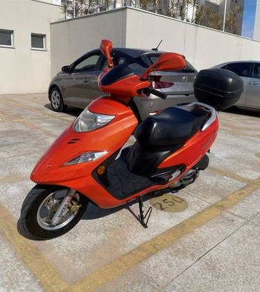 SUZUKI BURGMAN i 
